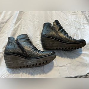 Fly London leather wedges goldish black size 7.5